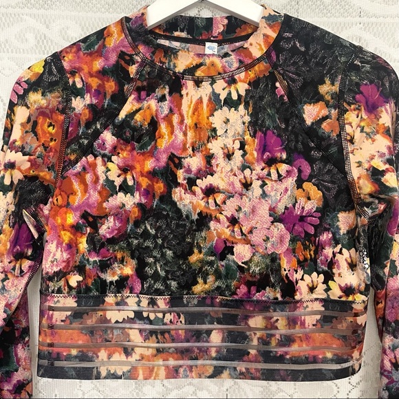 SOLD! Free People Movement Idris Floral Mesh Long Sleeve Crop Top Size Medium - Picture 4 of 12